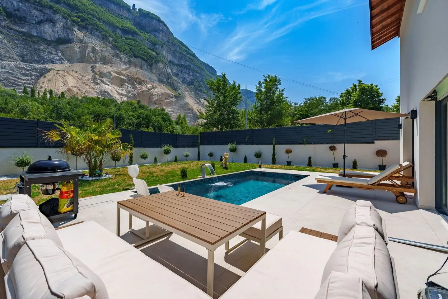 Maison à vendre, 157m², Etrembières