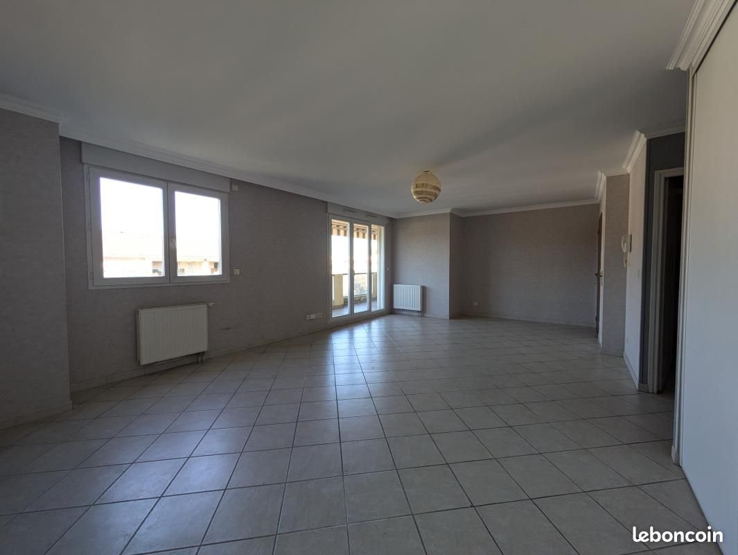 Appartement à louer, 99m², Bourgoin-Jallieu