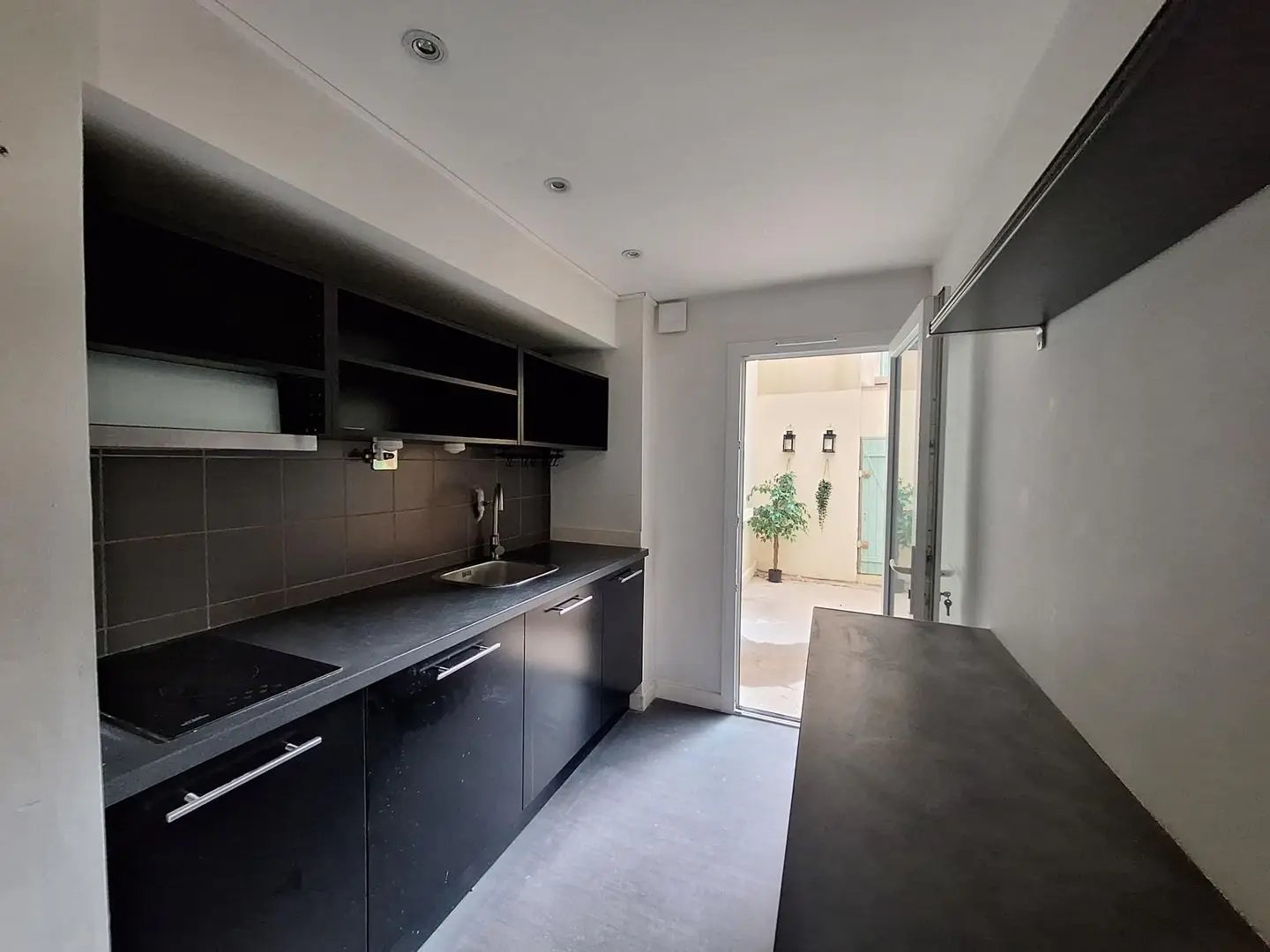 Appartement à louer, 35m², Marseille 8ème