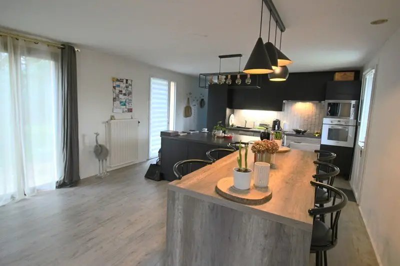 Maison à vendre, 119m², Montamisé
