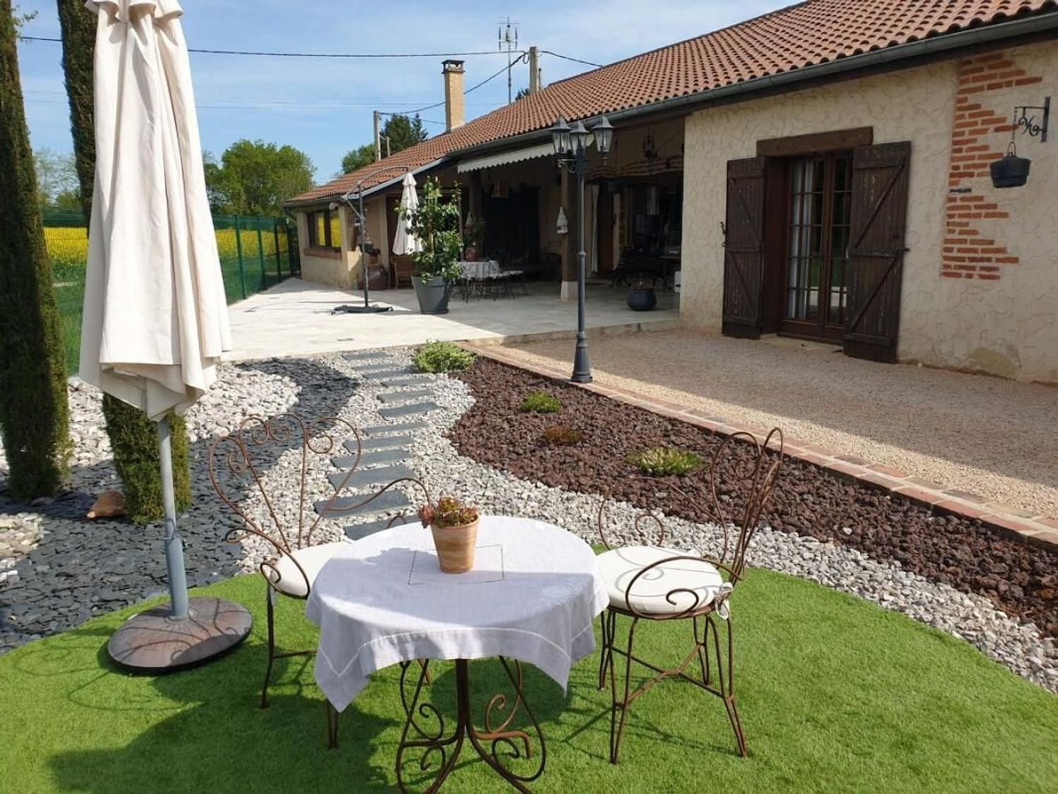 Maison à vendre, 199m², Neuville-les-Dames