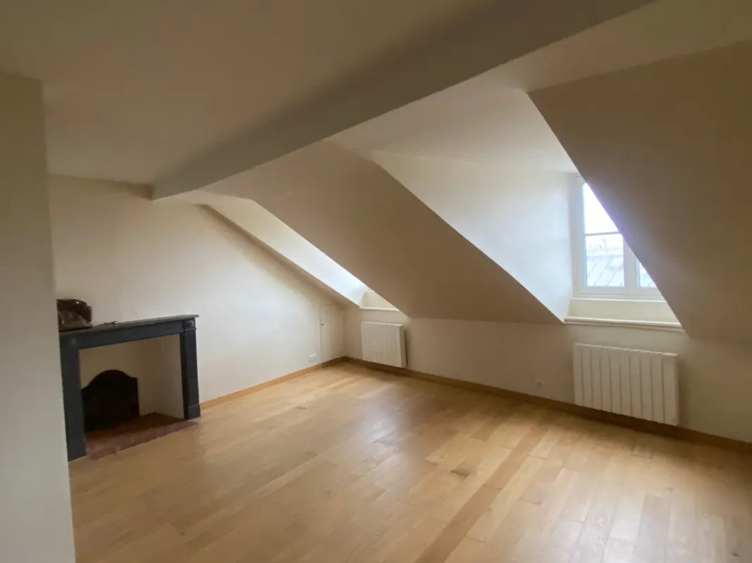 Appartement à louer, 2m², Versailles