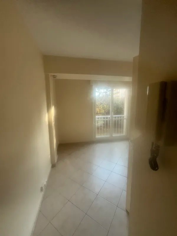 Appartement à louer, 12m², Versailles