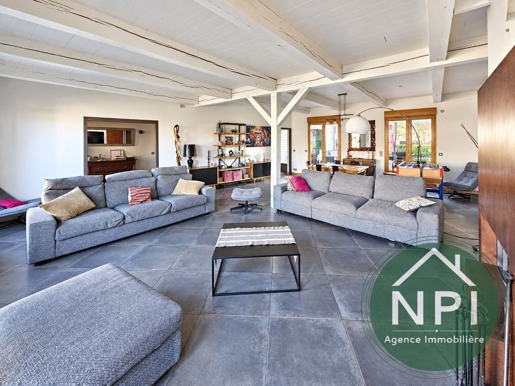 Maison à vendre, 234m², Vaux-le-Pénil