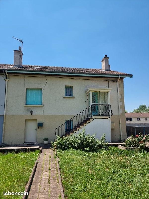 Maison à vendre, 97m², Le Chambon-Feugerolles