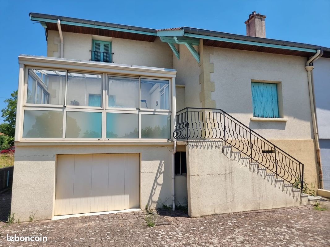 Maison à vendre, 97m², Le Chambon-Feugerolles