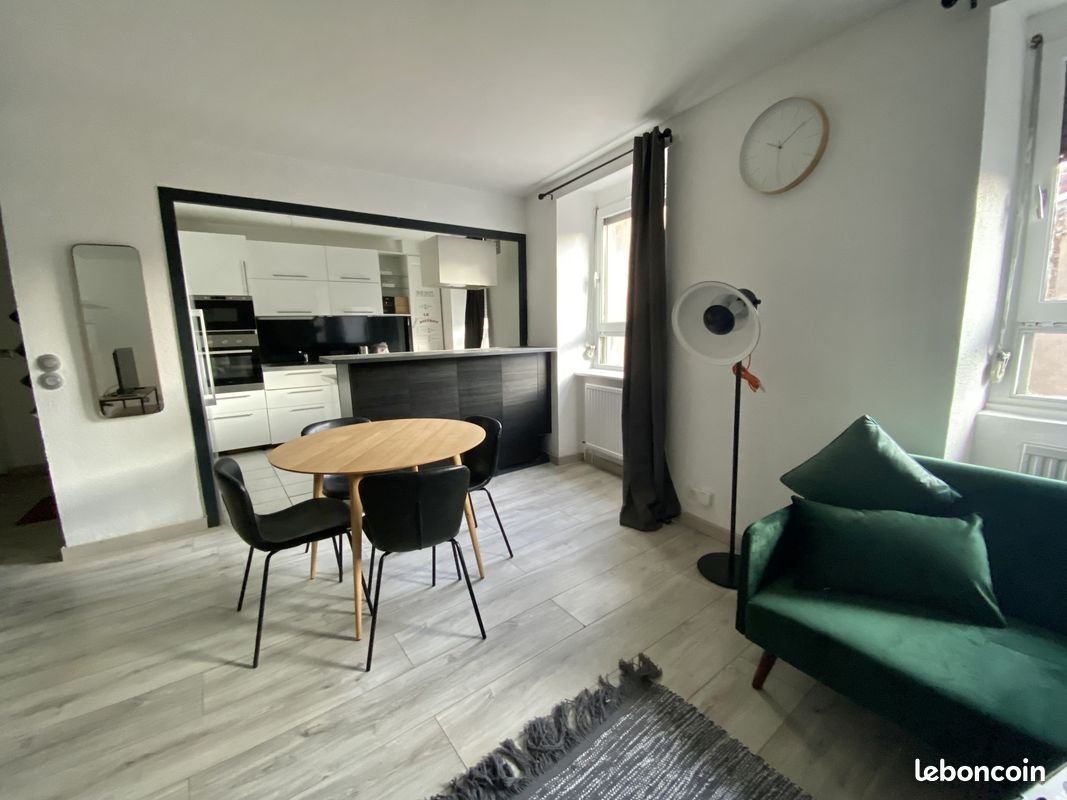 Appartement à louer, 85m², Saint-Étienne