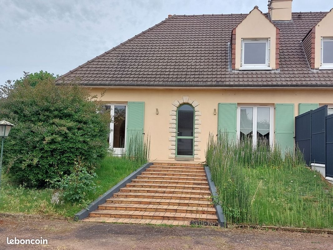 Maison à vendre, 101m², Savigné-l'Evêque