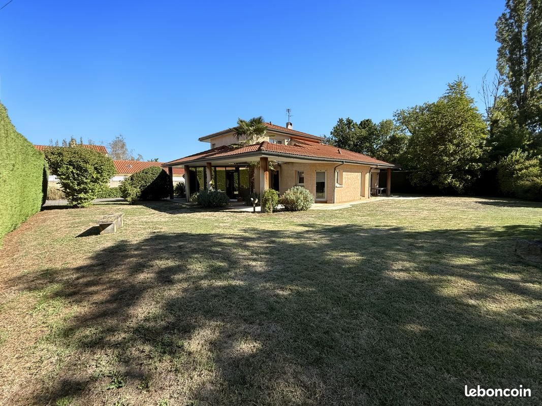 Maison à vendre, 167m², Malauzat