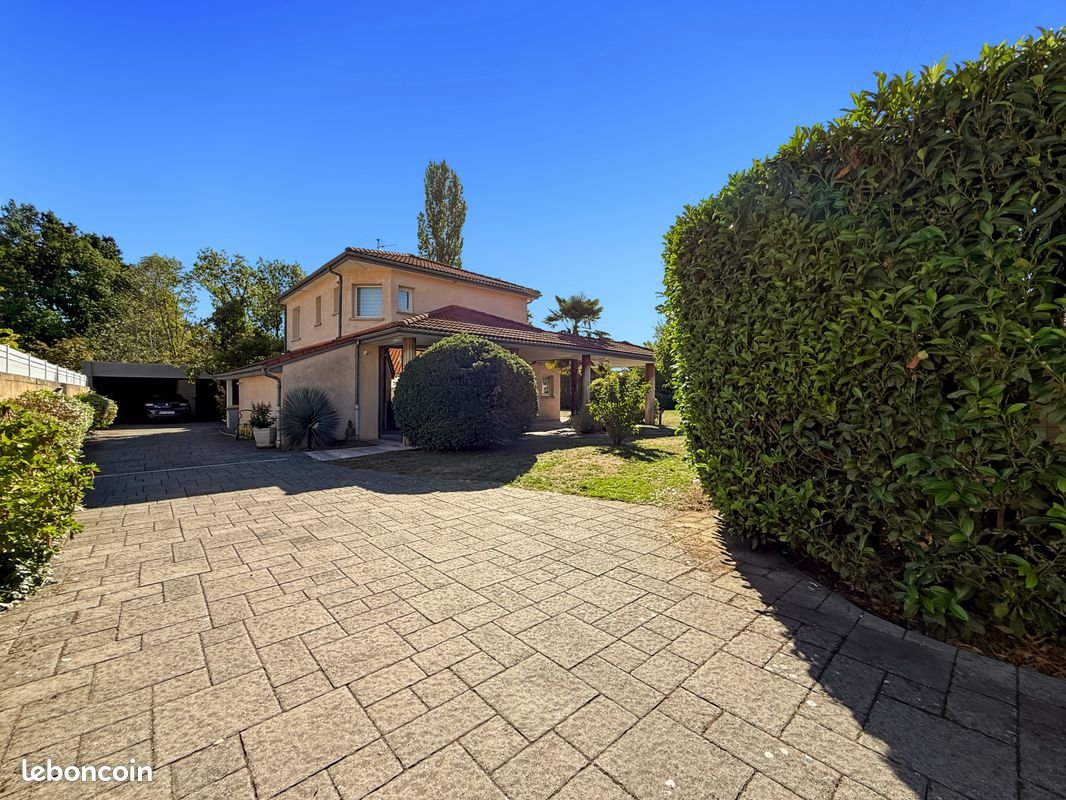 Maison à vendre, 167m², Malauzat