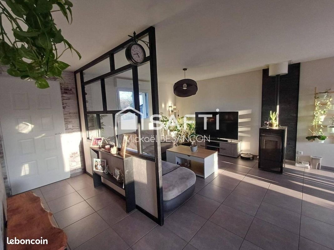 Maison à vendre, 90m², Mont-sous-Vaudrey