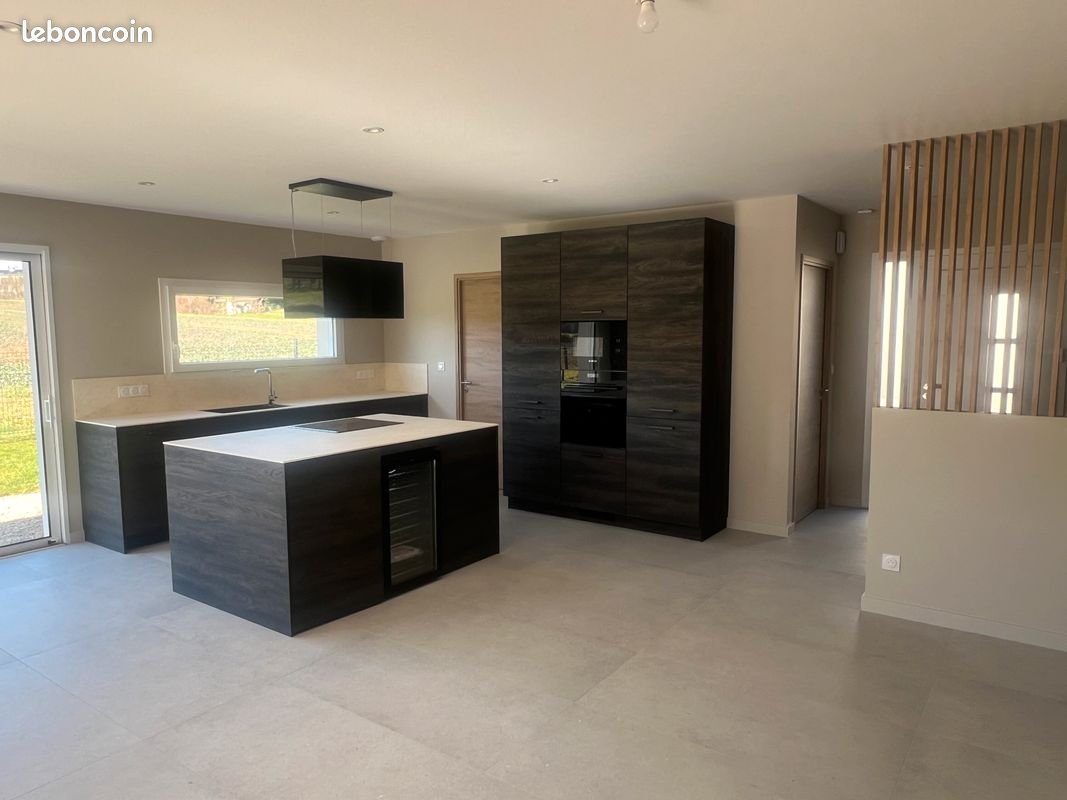 Maison à vendre, 115m², Devecey
