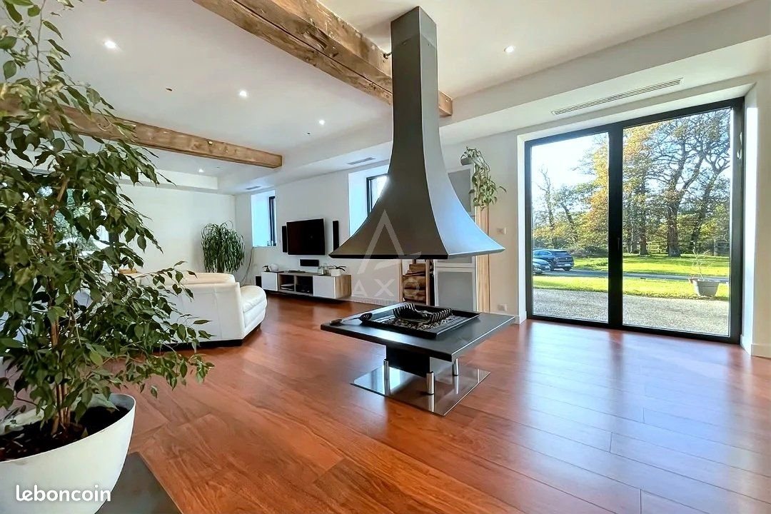 Maison à vendre, 360m², Bréal-sous-Montfort