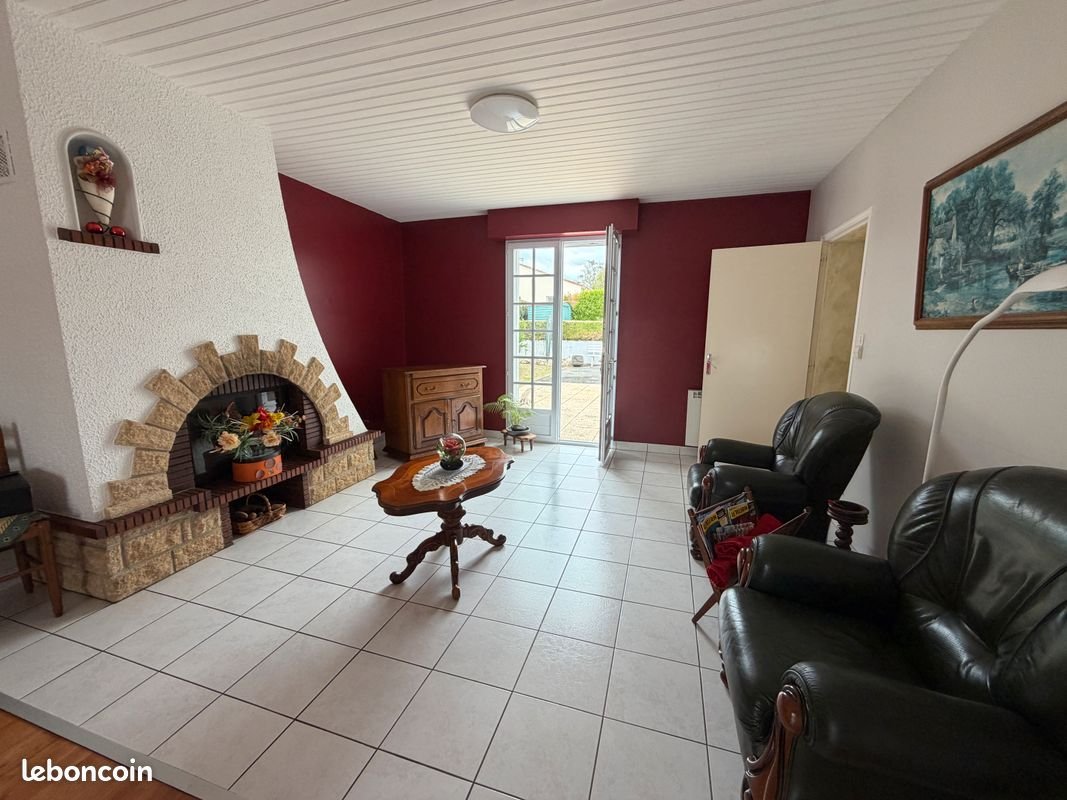 Maison à vendre, 105m², Saint-Pierre-des-Échaubrognes