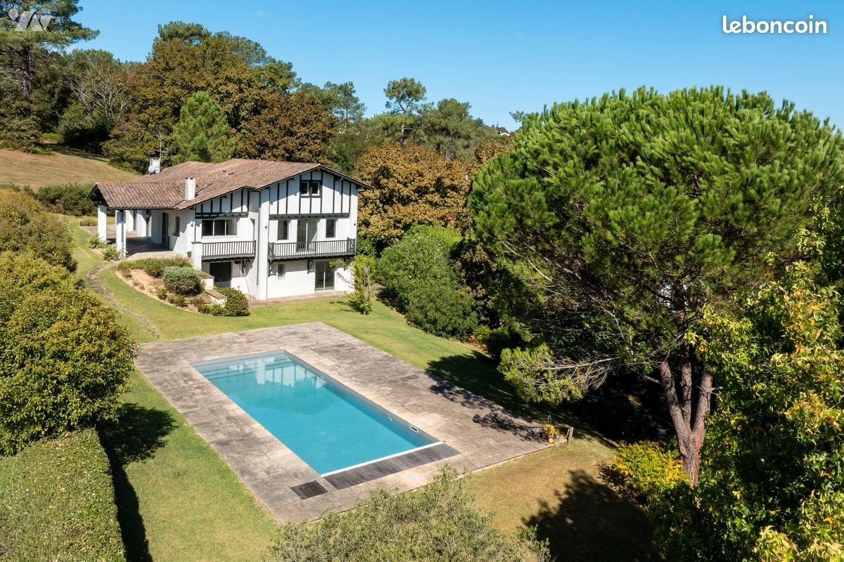 Maison à vendre, 330m², Bassussarry