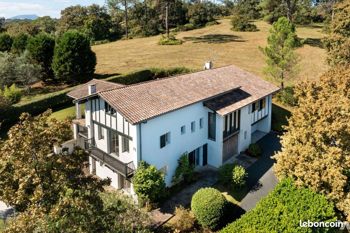 Maison à vendre, 330m², Bassussarry