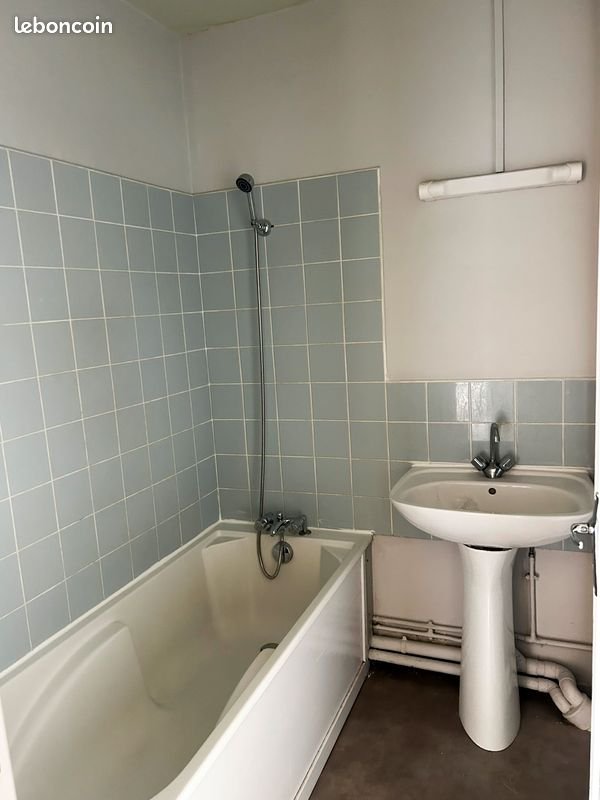 Appartement à louer, 76m², Saint-Juéry