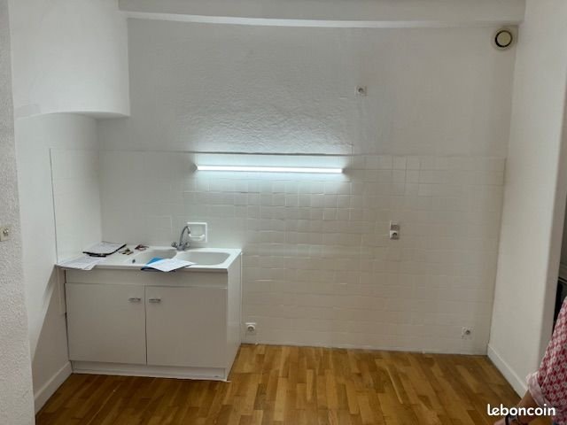 Appartement à louer, 60m², Aubenas