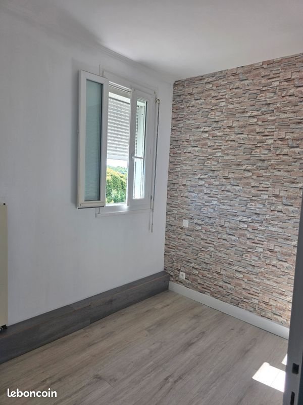 Appartement à louer, 45m², Saintes