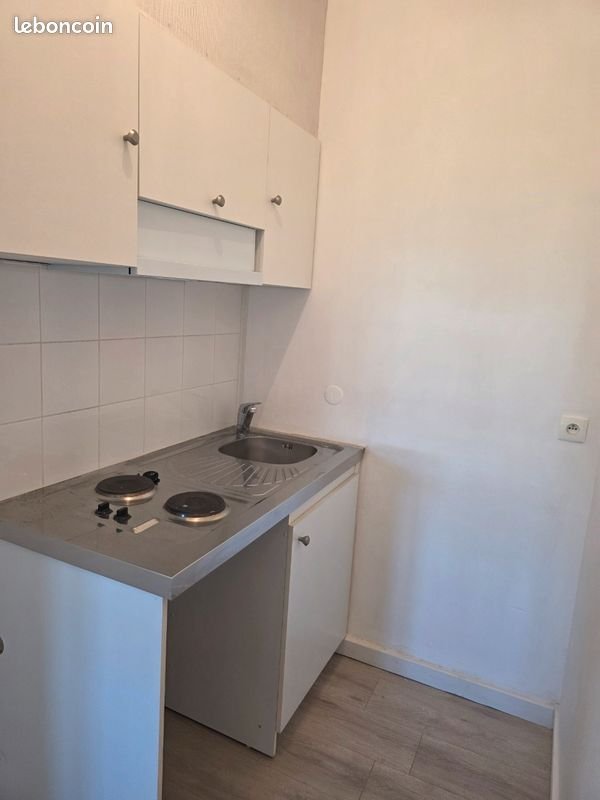 Appartement à louer, 45m², Saintes
