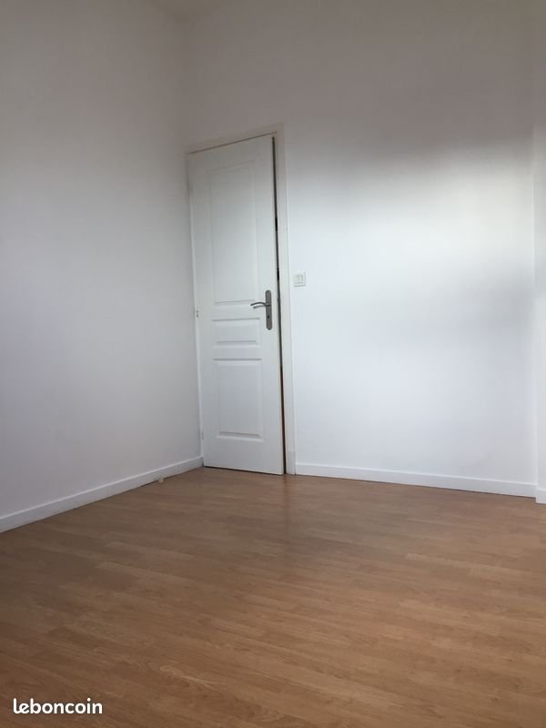 Appartement à louer, 26m², Saint-Laurent-Blangy