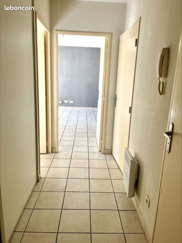Appartement à louer, 46m², Nîmes
