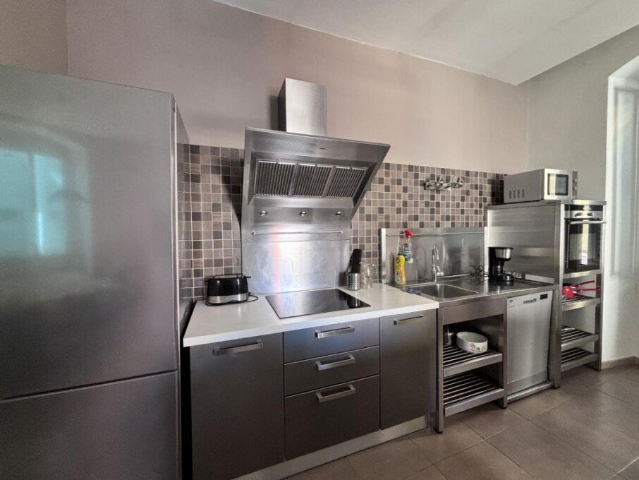 Appartement à louer, 85m², Bastia