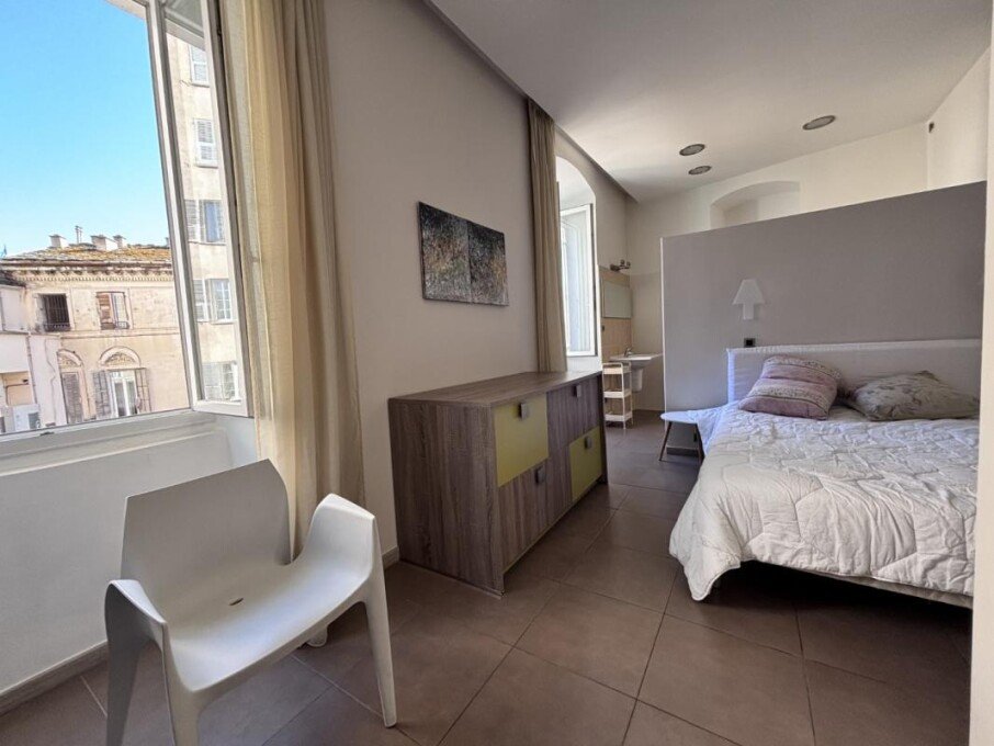 Appartement à louer, 85m², Bastia