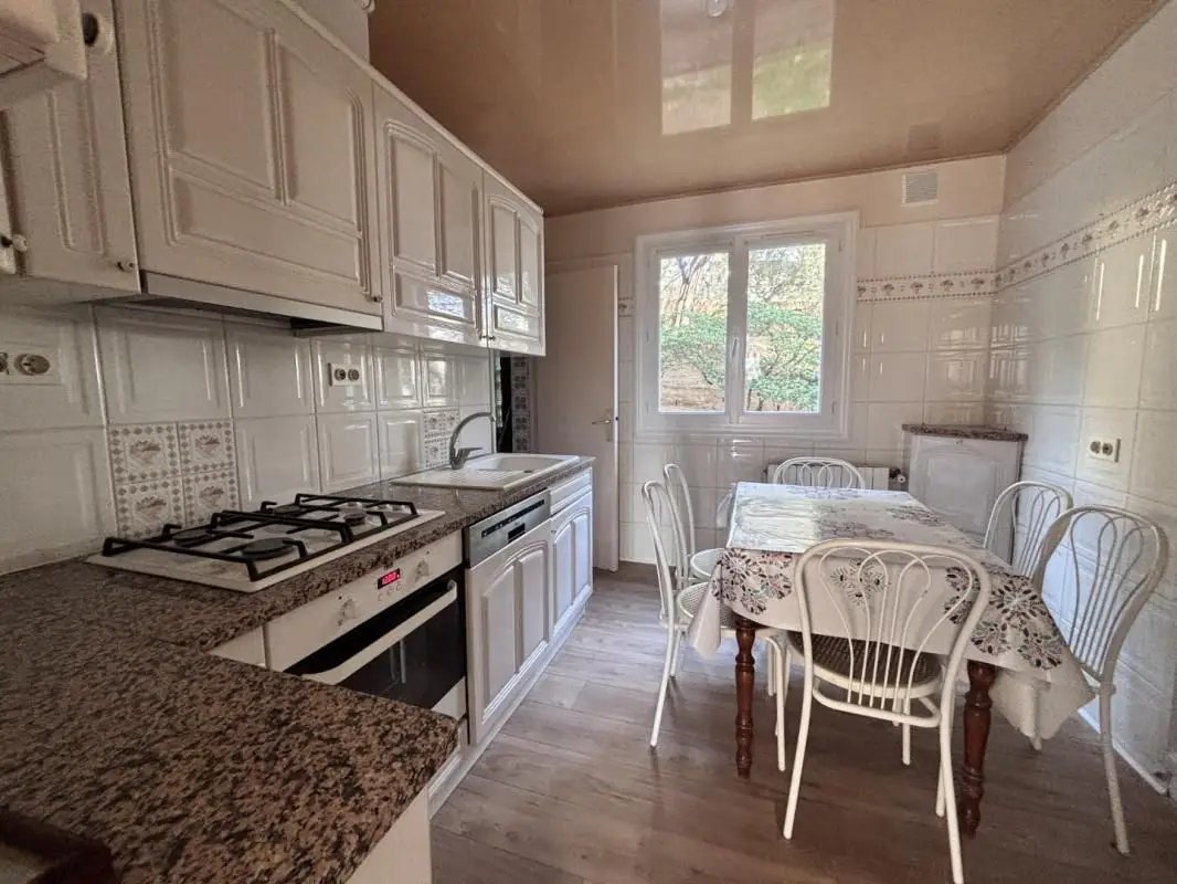 Appartement à louer, 70m², Bastia