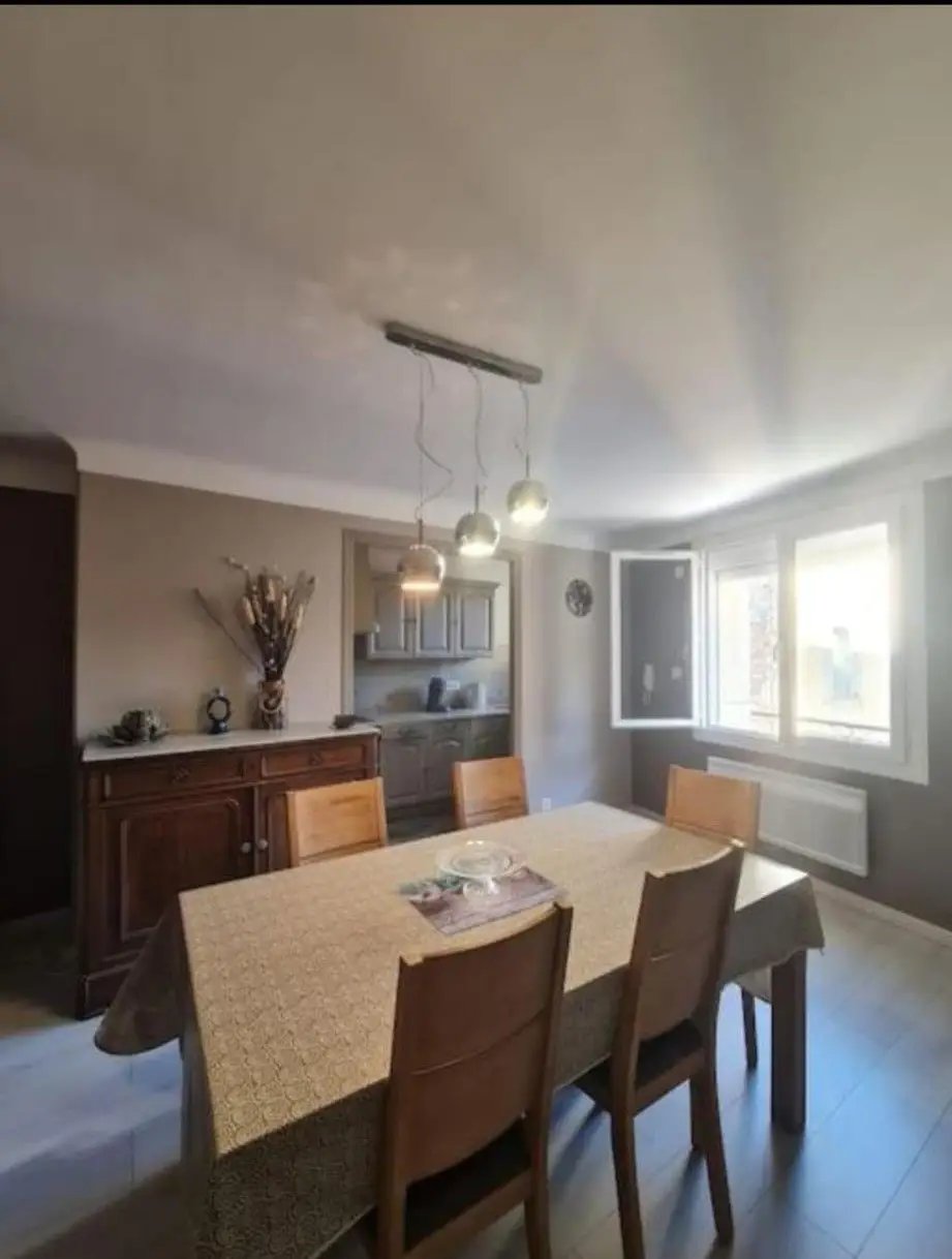 Appartement à louer, 90m², La Palme