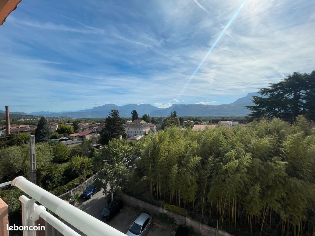 Appartement à louer, 65m², Tullins