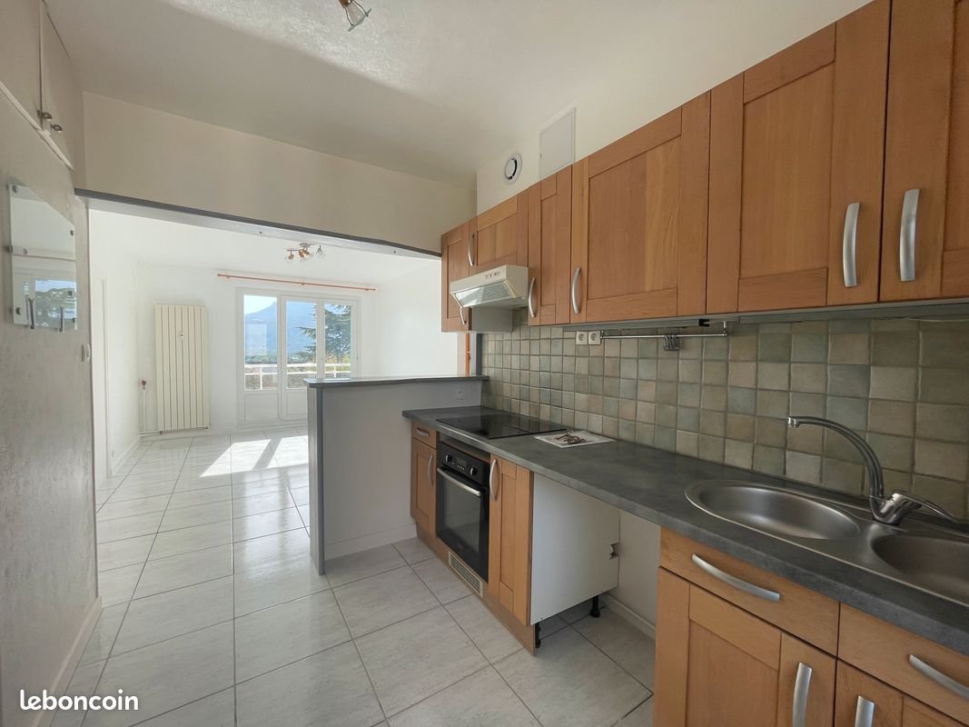 Appartement à louer, 65m², Tullins
