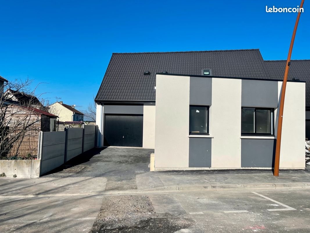 Maison à louer, 95m², Glisy