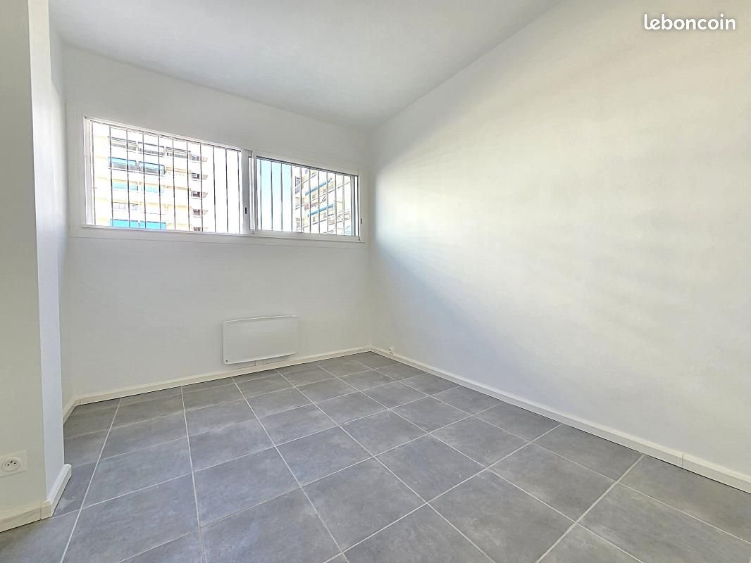 Appartement à louer, 27m², Marseille 9ème