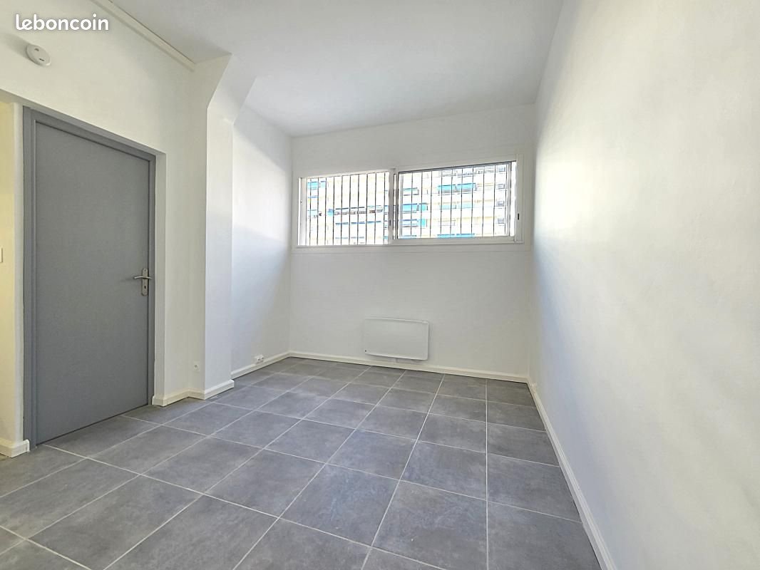 Appartement à louer, 27m², Marseille 9ème