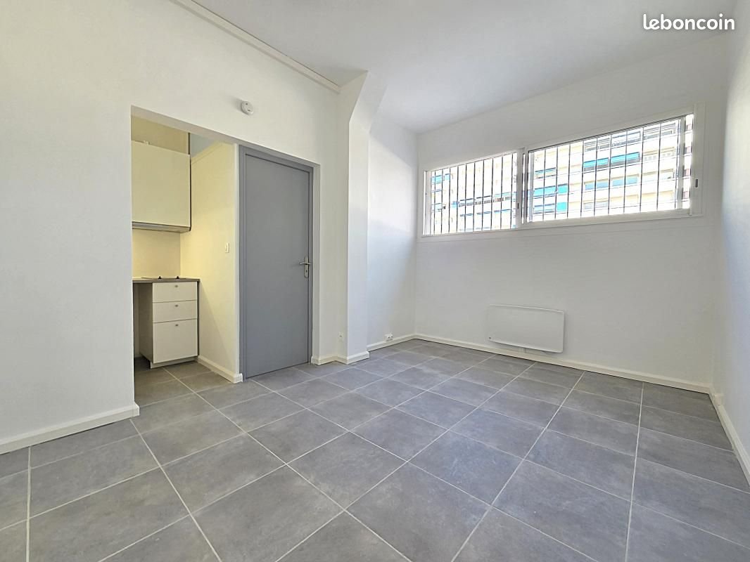 Appartement à louer, 27m², Marseille 9ème