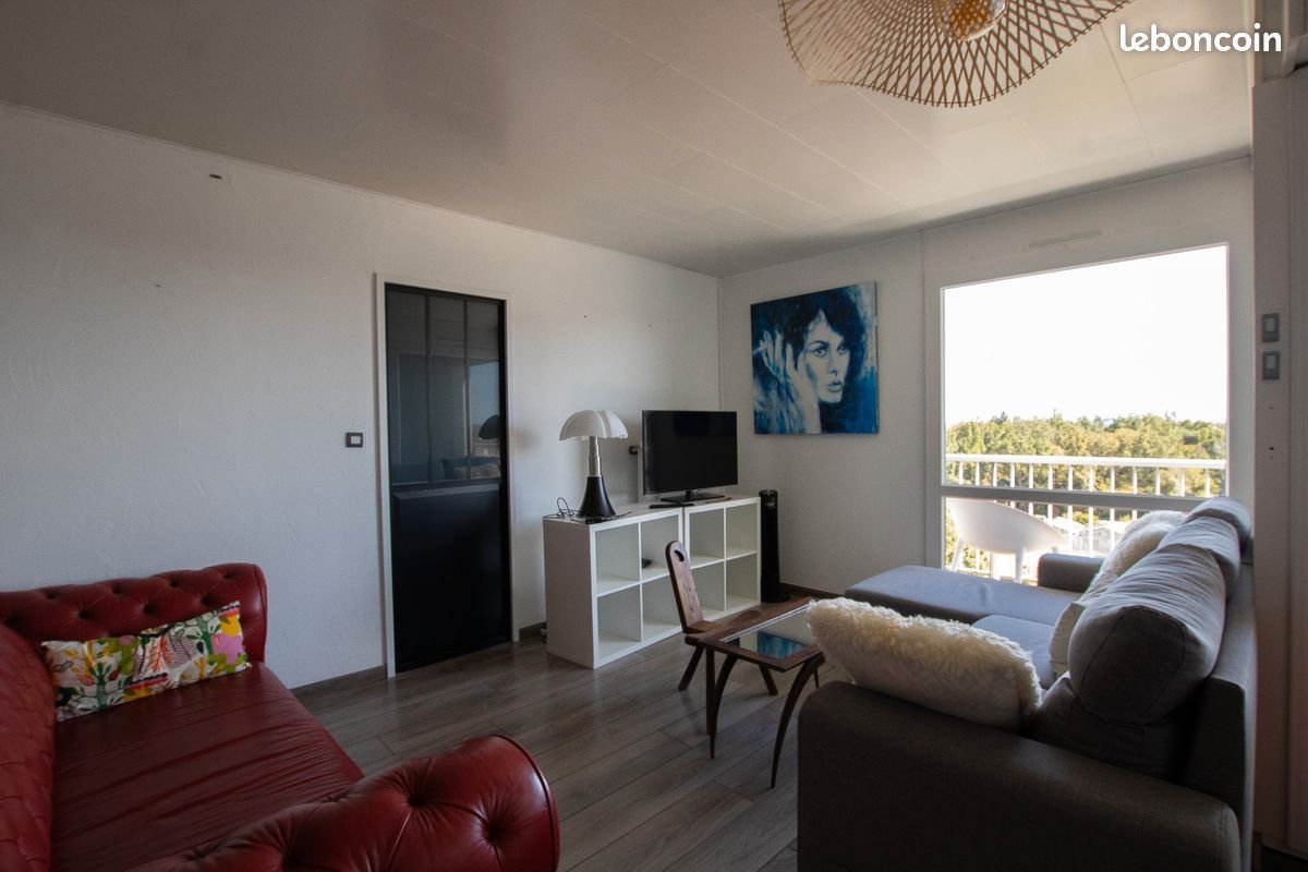 Appartement à louer, 74m², Talence