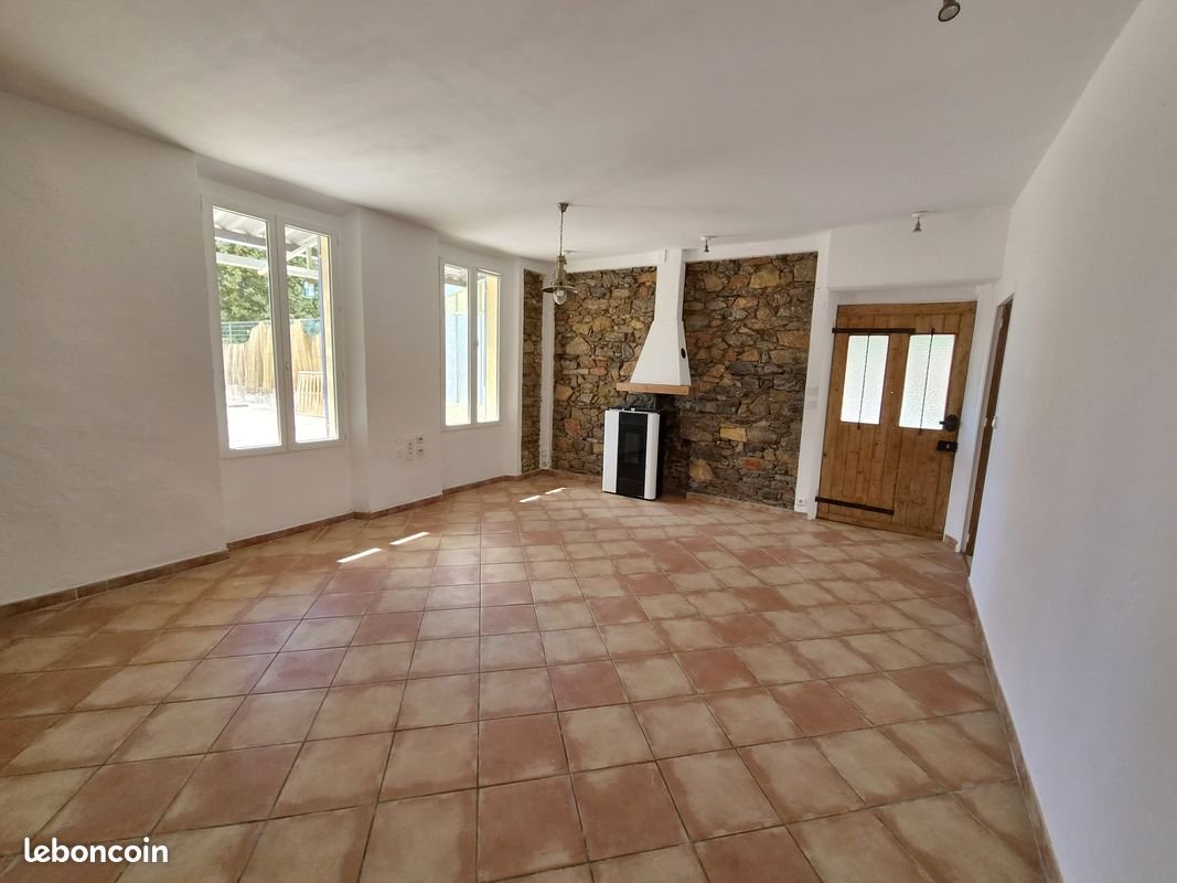 Appartement à louer, 69m², Hyères