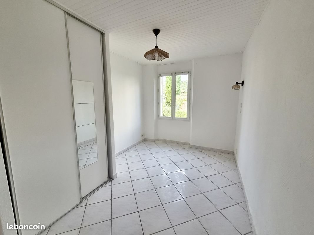 Appartement à louer, 69m², Hyères