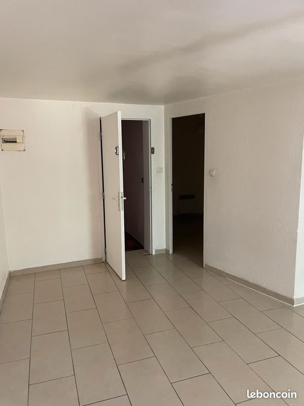 Appartement à louer, 31m², Solliès-Pont