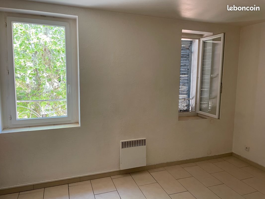 Appartement à louer, 31m², Solliès-Pont