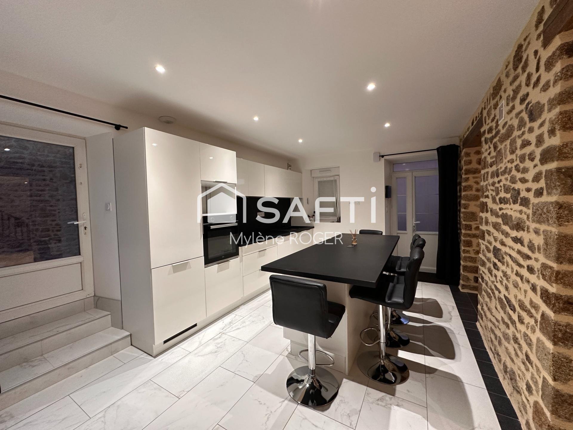 Maison à vendre, 108m², Saint-Denis-de-Gastines