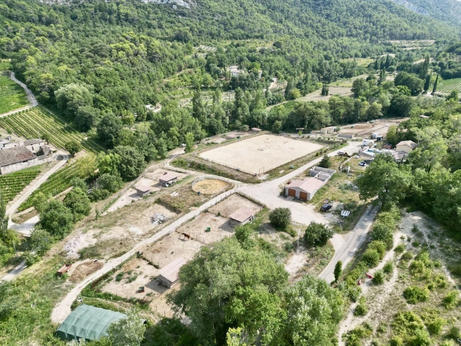 Maison à vendre, 251m², Crestet