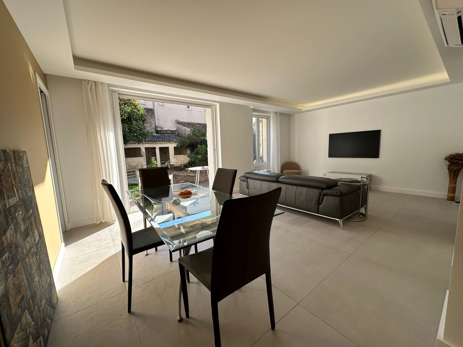 Appartement à louer, 84m², Cannes
