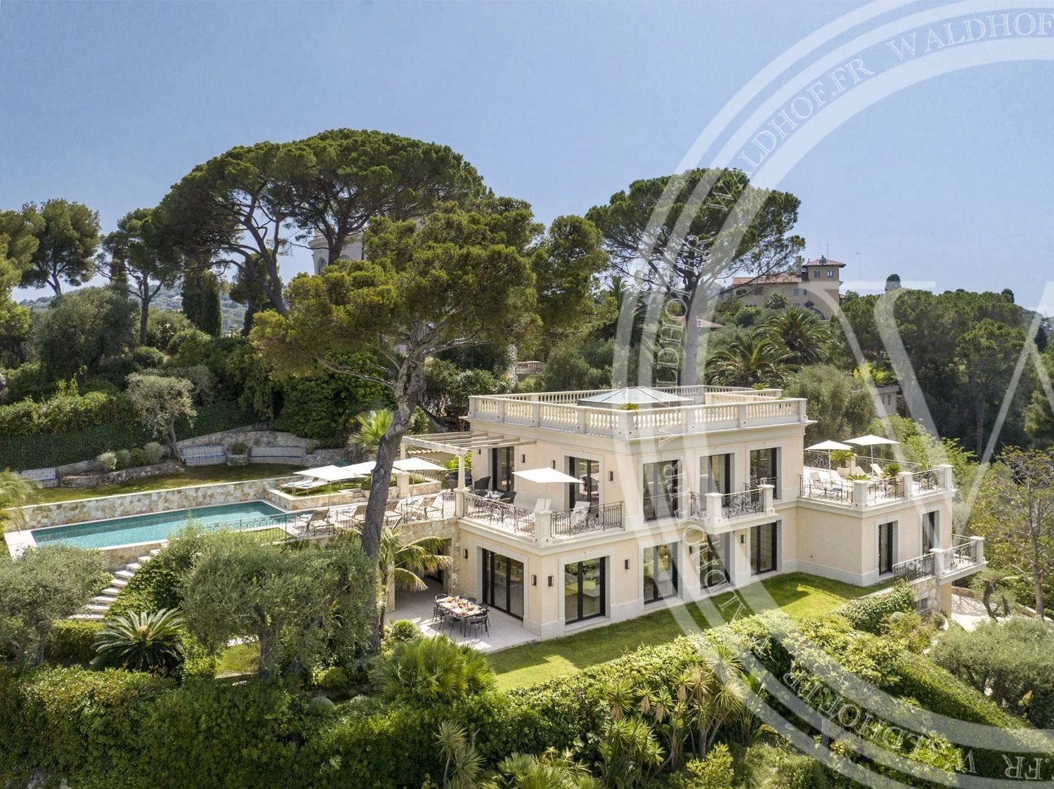 Maison à louer, 576m², Saint-Jean-Cap-Ferrat