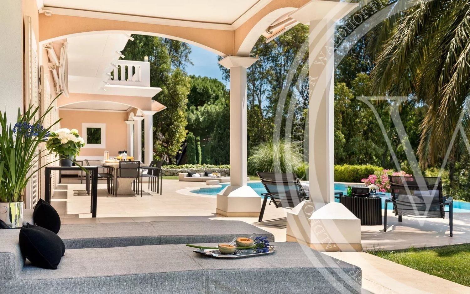 Maison à louer, 500m², Cap-d'Ail