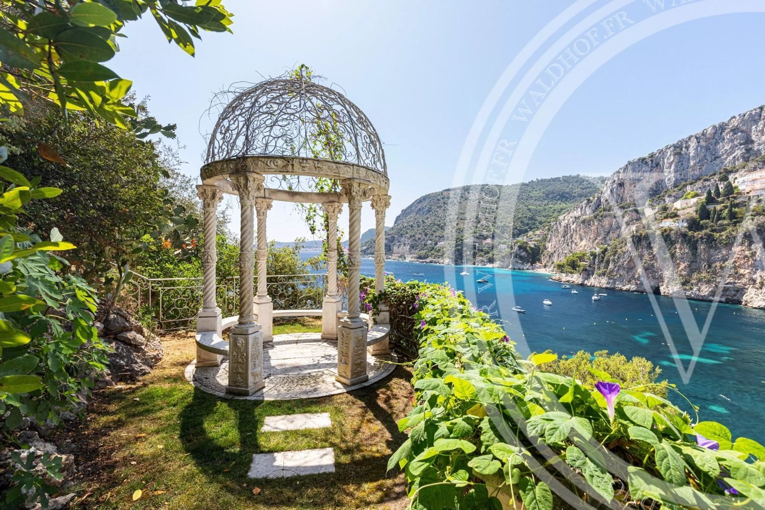 Maison à louer, 588m², Cap-d'Ail
