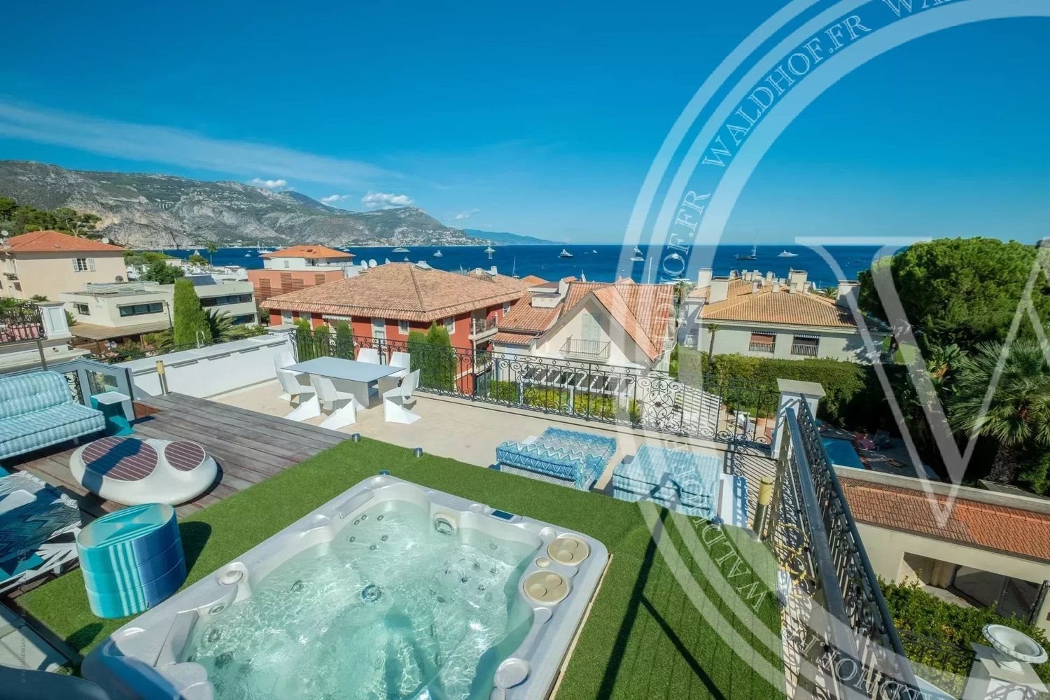 Maison à louer, 283m², Saint-Jean-Cap-Ferrat