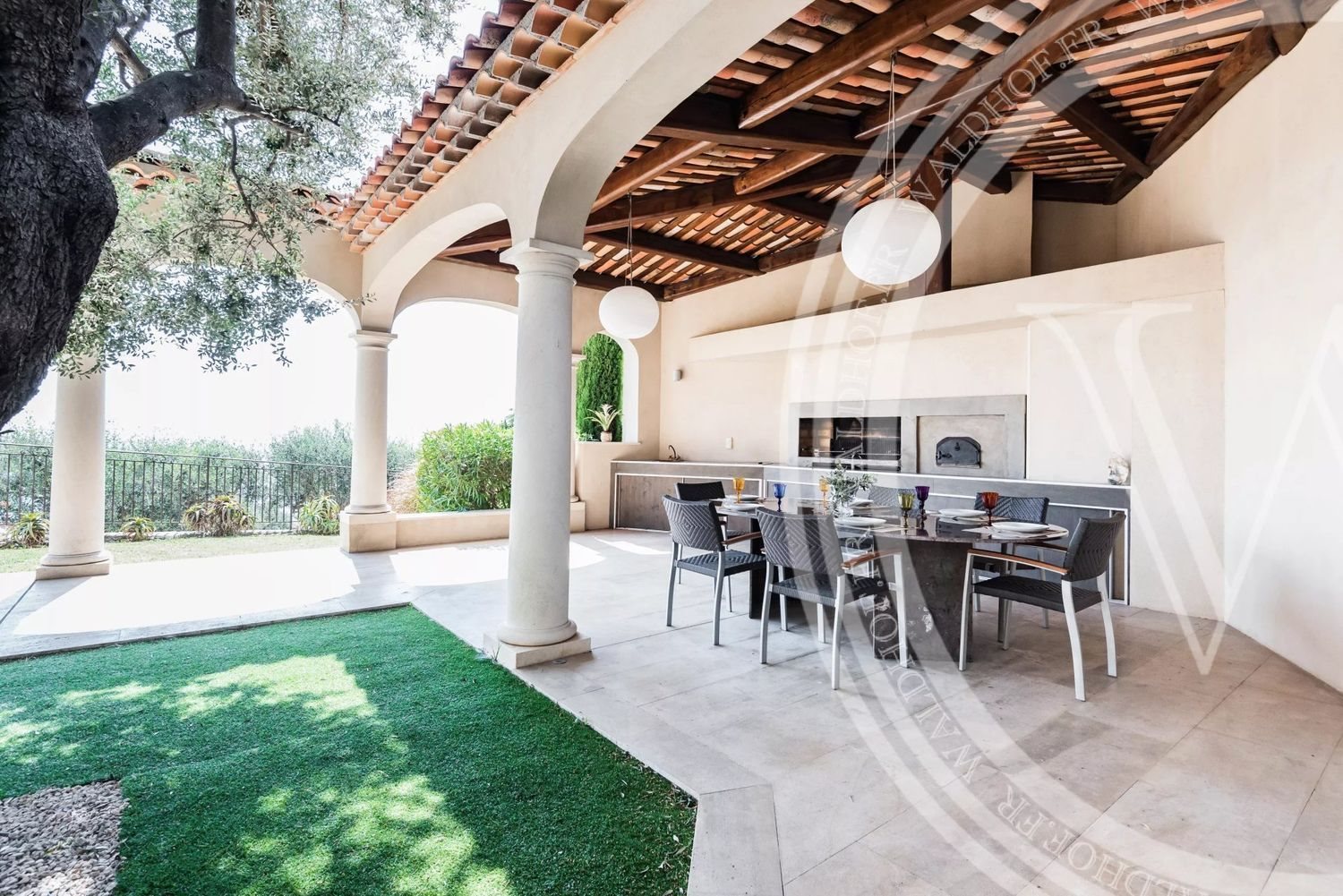 Maison à louer, 400m², Cap-d'Ail