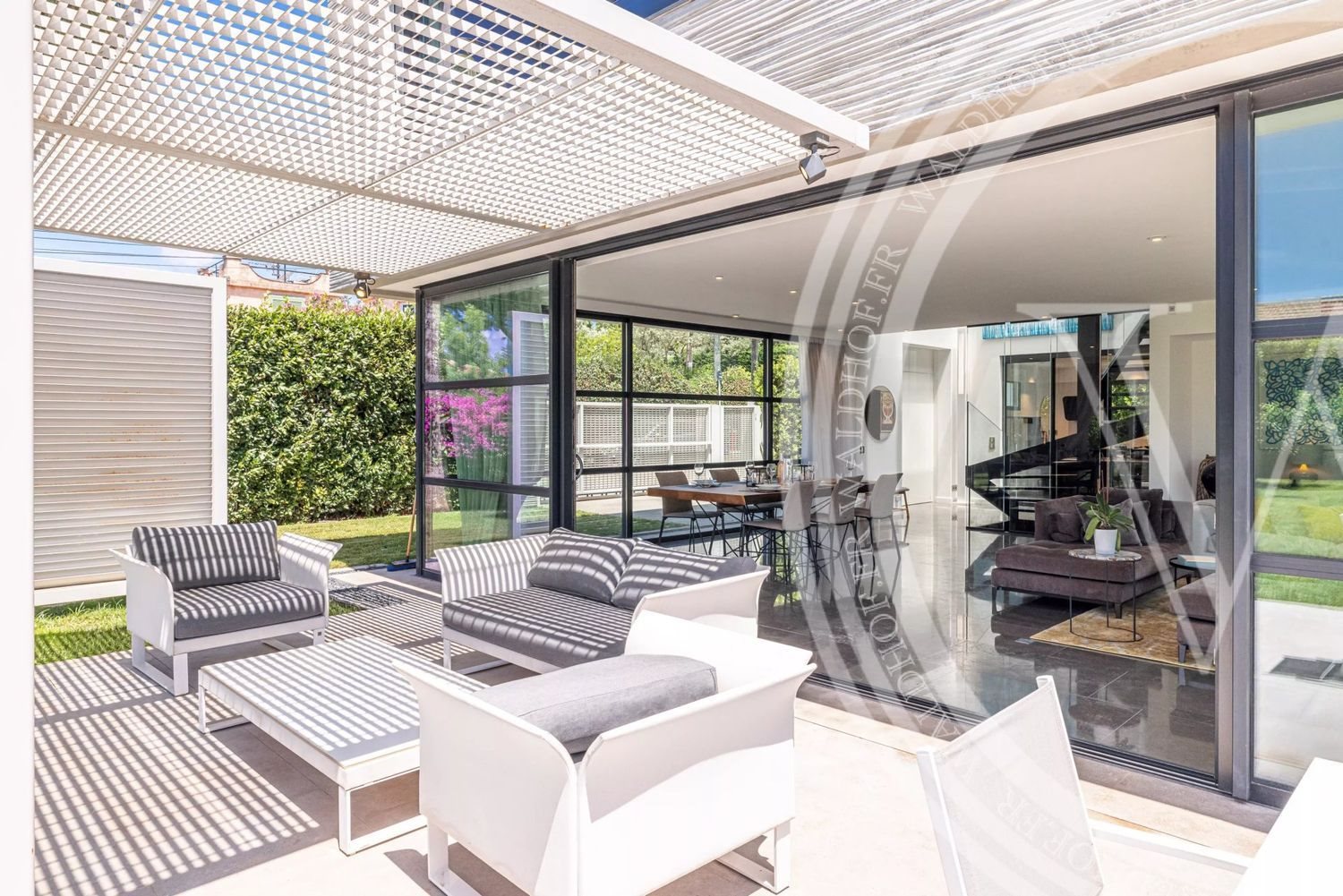 Maison à louer, 325m², Antibes